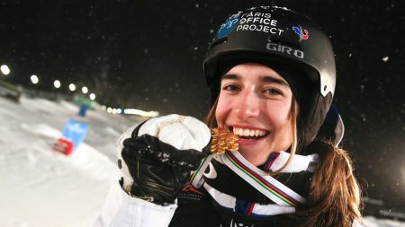 La Française Perrine Laffont championne du monde de ski de bosses