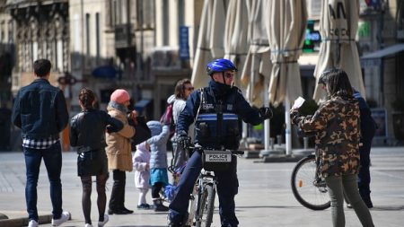 Confinement : un syndicat de police appelle à ne pas verbaliser