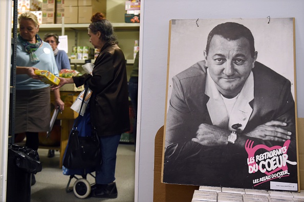  "Les Restos du coeur".  (Photo : PHILIPPE DESMAZES/AFP via Getty Images)