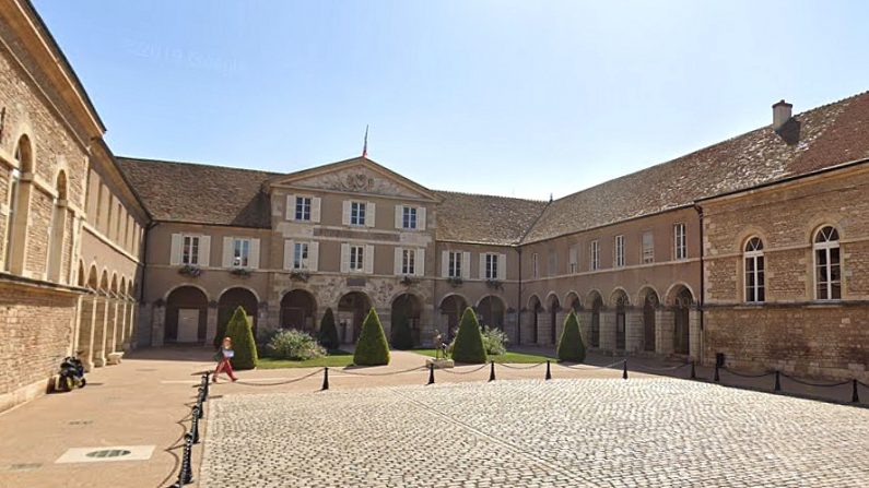 Mairie de Beaune - Google Maps