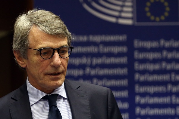 Le président du Parlement européen, l'Italien David Sassoli, avait déclaré jeudi avoir "mis à la disposition des autorités de Bruxelles notre propre centre de soins aux patients et une flotte de 100 véhicules". (Photo : FRANCOIS WALSCHAERTS/AFP via Getty Images)