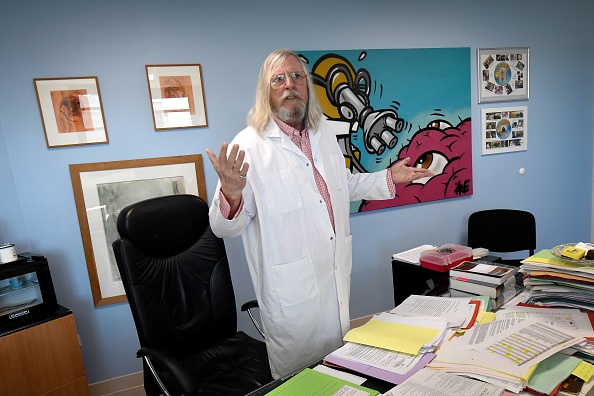 Didier Raoult, biologiste et professeur de microbiologie, spécialiste des maladies infectieuses et directeur de l'Institut des infections de l'IHU Méditerranée. (Photo : GERARD JULIEN / AFP via Getty Images)