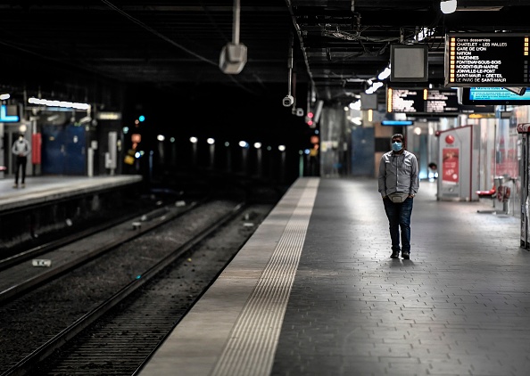 Métro parisien (Photo de STEPHANE DE SAKUTIN/AFP via Getty Images)