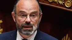 Édouard Philippe met en garde contre « le risque de l’écroulement » de l’économie sans déconfinement