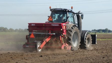 Lot-et-Garonne : verbalisé en rentrant de sa journée de travail sur son tracteur, un agriculteur refuse de payer