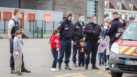 Avec la pandémie, les mineurs isolés plus nombreux à traverser la Manche en bateau