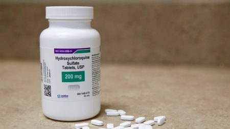 Hydroxychloroquine: nouveau rebondissement, l’étude Lancet largement critiquée