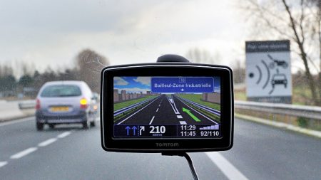 Sécurité routière : un « super-radar » testé sur l’A15