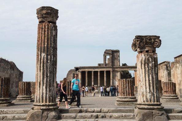 -Les touristes peuvent revenir, le site archéologique ouvre aujourd’hui le 26 mai 2020 à Pompéi, en Italie. Photo de Giorgio Cosulich / Getty Images.