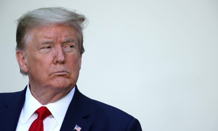 Le président américain Donald Trump intervient lors de la Journée nationale de prière dans la roseraie de la Maison-Blanche à Washington le 7 mai 2020. (Chip Somodevilla/Getty Images)