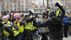 Vidéo – « Gilets jaunes » frappés dans un Burger King en 2018 : un commissaire et un commandant menacés d’un avertissement