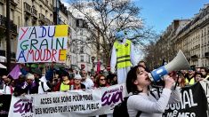 « Vous avez mis notre manif en l’air, vous êtes des cons ! » :  échauffourées en marge de la manifestation des soignants