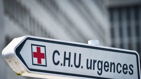 Doubs : sa femme accouche devant les urgences, il est verbalisé pour stationnement gênant