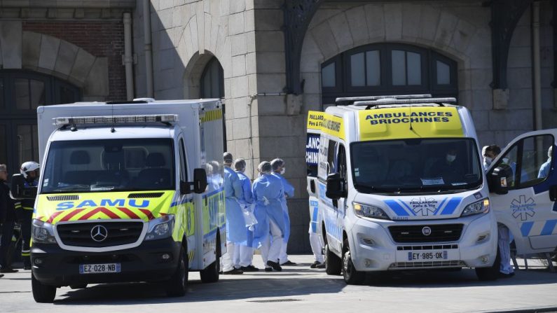 Hôpital de Saint-Brieuc  France (Photo by DAMIEN MEYER/AFP via Getty Images)