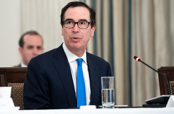 Le ministre des Finances américain, Steven Mnuchin, a adressé une lettre à certains de ses homologues européens et à l'OCDE, dans laquelle il leur annonce "une pause dans les négociations" sur la taxation des groupes comme GAFA. (Photo by SAUL LOEB / AFP) (Photo : SAUL LOEB/AFP via Getty Images)