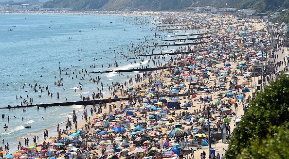 Plages de Bournemouth, dans le sud de l'Angleterre, le 25 juin 2020. (Photo : GLYN KIRK/AFP via Getty Images)