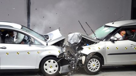 En France, les corps donnés à la science peuvent servir pour «les crash tests» – insoutenable pour les familles