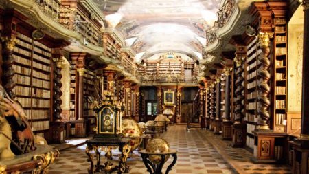 La plus belle bibliothèque du monde : le Clementinum à Prague est un rêve architectural devenu réalité