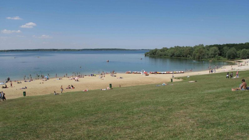 Vue de la plage du Lac d'Orient au Mesnil-Saint-Père. Photo d'illustration. Crédit : Wikimedia Commons – Tangopaso. 