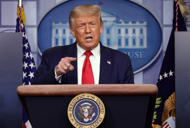 Le président Donald Trump s'exprime lors d'un point de presse à la Maison Blanche à Washington le 28 juillet 2020. (Alex Wong/Getty Images)