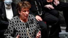 Le Puy du Fou n’a bénéficié d’ « aucun passe-droit », assure Bachelot