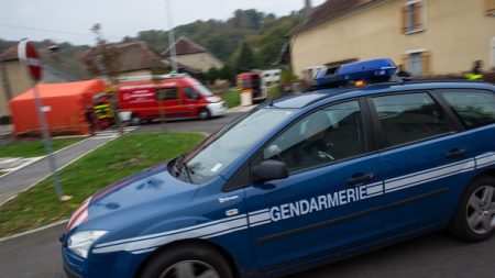 Oise : il essaye la nouvelle lunette de visée de sa carabine sur son balcon et blesse une de ses voisines