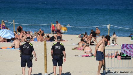 Espagne : une surfeuse placée en détention pour ne pas avoir respecté sa quarantaine