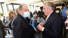 François Bayrou épinglé pour non-port du masque en public