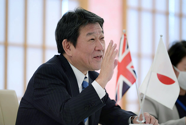 -Le ministre japonais des Affaires étrangères, Toshimitsu Motegi, assiste à une conférence télévisée avec la secrétaire britannique au Commerce international Liz Truss au ministère des Affaires étrangères à Tokyo le 11 septembre 2020. -Photo par JAPAN POOL VIA JIJI PRESS / JIJI PRESS / AFP via Getty Images.