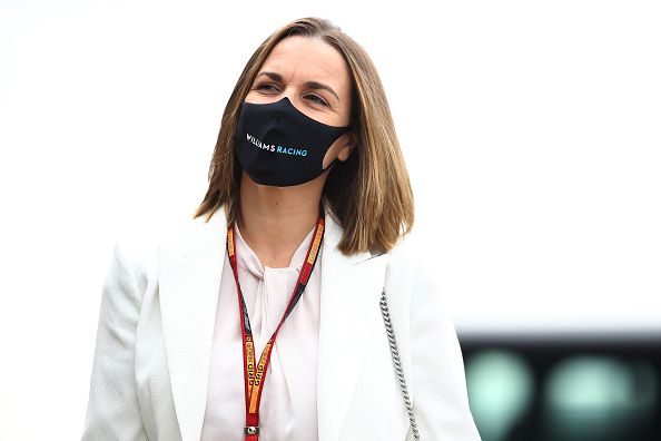 -Claire Williams, dirigeante de l'équipe Williams arrive dans le Paddock lors des avant-premières du Grand Prix F1 de Hongrie le 16 juillet 2020 à Budapest. Photo par Mark Thompson / Getty Images.