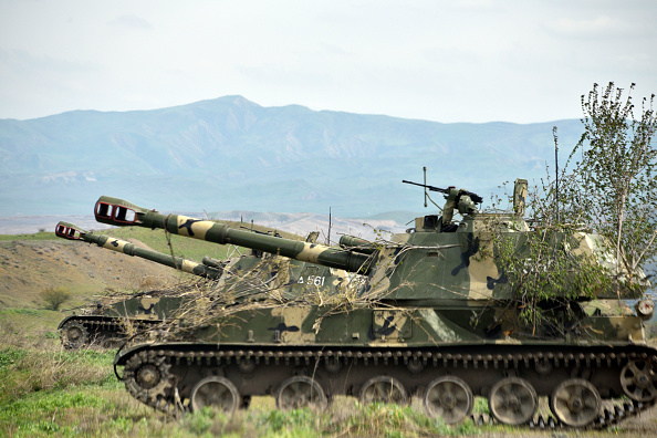 -Illustration- Des unités d'artillerie mobiles de l'armée d'autodéfense du Haut-Karabakh, le 5 avril 2016. Photo  Karen Minasyan / AFP via Getty Images.