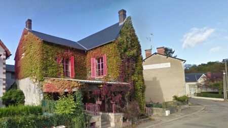 Maison squattée dans la Nièvre – « On a enlevé la poussière. On a mis les tableaux en valeur », affirment les squatteurs