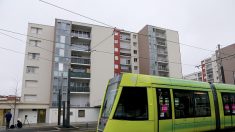 Reims – Un vieux monsieur violemment agressé par un jeune voyou dans un tramway : « Sur le Coran, tu vas faire quoi ? »