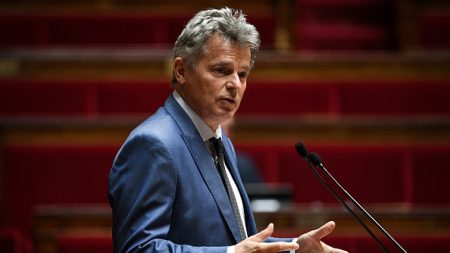 Paris : le mot « collabo » tagué sur la façade du PCF, le parti accuse l’extrême droite