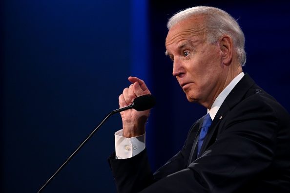 Le candidat démocrate à la présidentielle et ancien vice-président américain Joe Biden lors du dernier débat présidentiel à l'Université Belmont de Nashville, Tennessee, le 22 octobre 2020. Photo de Jim Watson / AFP via Getty Images.