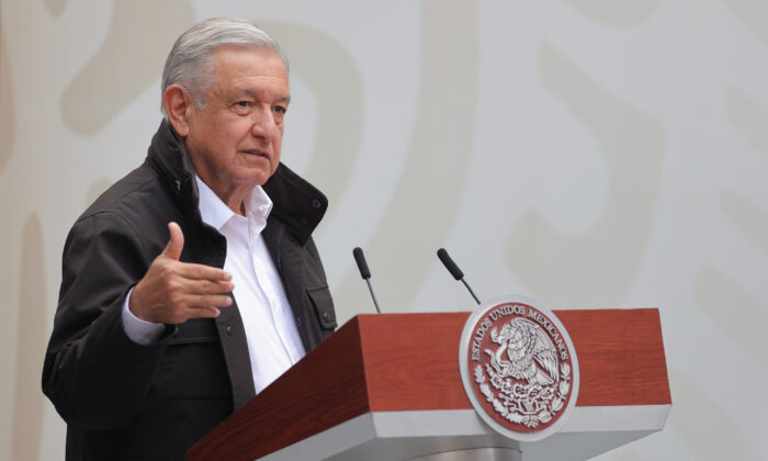 Le président du Mexique, Andres Manuel Lopez Obrador, s'exprime au Palacio Nacional de Mexico, au Mexique, le 26 septembre 2020. (Hector Vivas/Getty Images)