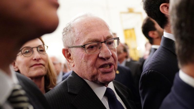 Alan Dershowitz à la Maison Blanche à Washington le 28 janvier 2020. (Mandel Ngan/AFP via Getty Images)