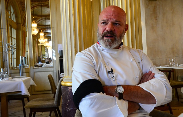 Le chef Philippe Etchebest dans son restaurant de Bordeaux, le 2 octobre 2020 (MEHDI FEDOUACH/AFP via Getty Images)