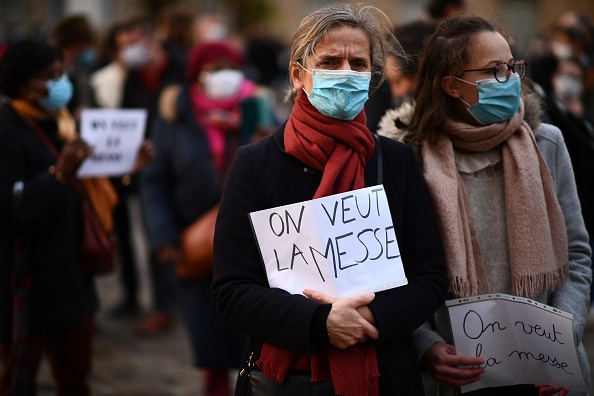 Versailles, le 15 novembre 2020. (Photo by MARTIN BUREAU/AFP via Getty Images)