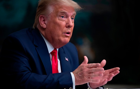 Le président américain Donald Trump s'adresse aux journalistes, à la Maison-Blanche à Washington, DC, le 26 novembre 2020. (Photo par Andrew Caballero -Reynolds / AFP via Getty Images)