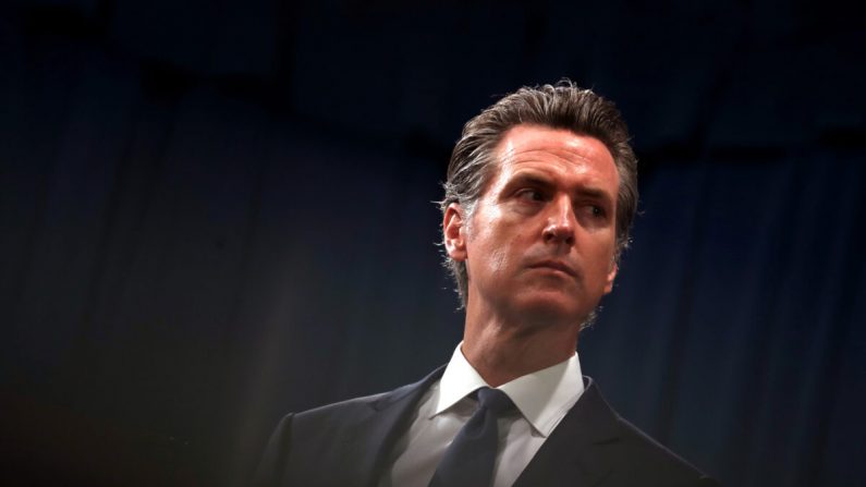 Gavin Newsom, gouverneur de la Californie, lors d'une conférence de presse à Sacramento le 16 août 2019. (Justin Sullivan/Getty Images)