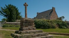 Côtes-d’Armor : il exige le démontage d’un monument catholique édifié il y a plus de 70 ans et obtient gain de cause