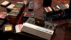 Sa mère jette son ancienne collection de jeux, BD et consoles rétro d’une valeur de 500.000 dollars