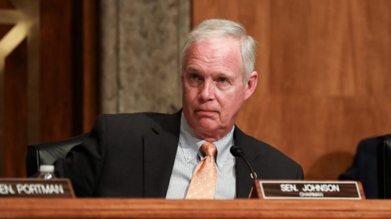 Le sénateur Ron Johnson (Parti républicain, Wisconsin) préside une audition du Sénat sur la sécurité intérieure à Washington le 4 mars 2020. (Charlotte Cuthbertson/Epoch Times) 