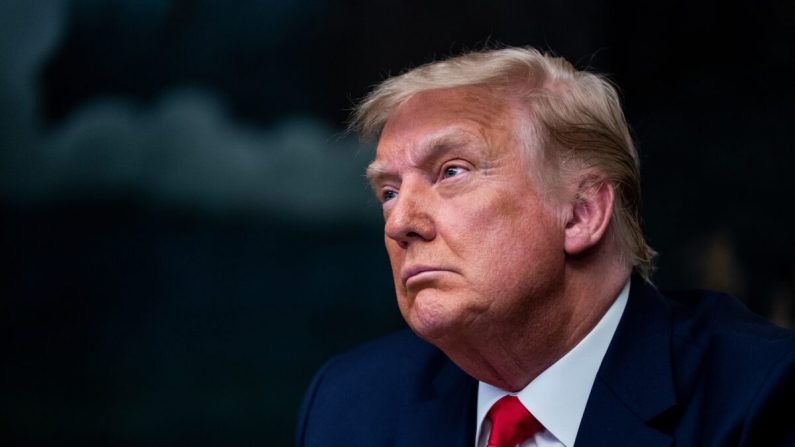 Le président américain Donald Trump s'exprime dans la salle diplomatique de la Maison-Blanche à l'occasion de la fête de Thanksgiving à Washington, le 26 novembre 2020. (Erin Schaff/Pool/Getty Images)