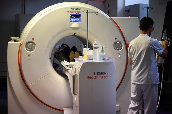 Une étude pointe les retards catastrophiques du nombre de cancers non diagnostiqués lors du premier confinement du Covid-19.  (Photo : FRED TANNEAU/AFP via Getty Images)