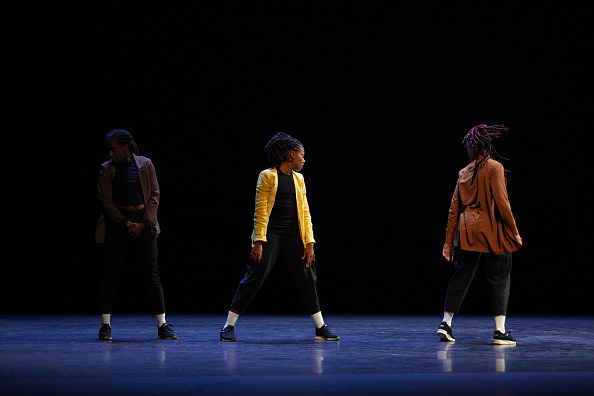 "Queen Blood" d'Ousmane Sy lors du photocall "Danse Élargie : Dance Expanded" au Sadler's Wells Theatre le 11 octobre 2019 à Londres, en Angleterre. (Photo : Cristina Pedreira Perez/Getty Images)