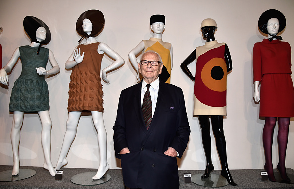 Pierre Cardin assiste à un cocktail d'ouverture au Musée Pierre Cardin le 13 novembre 2014 à Paris. (Photo : Pascal Le Segretain/Getty Images)