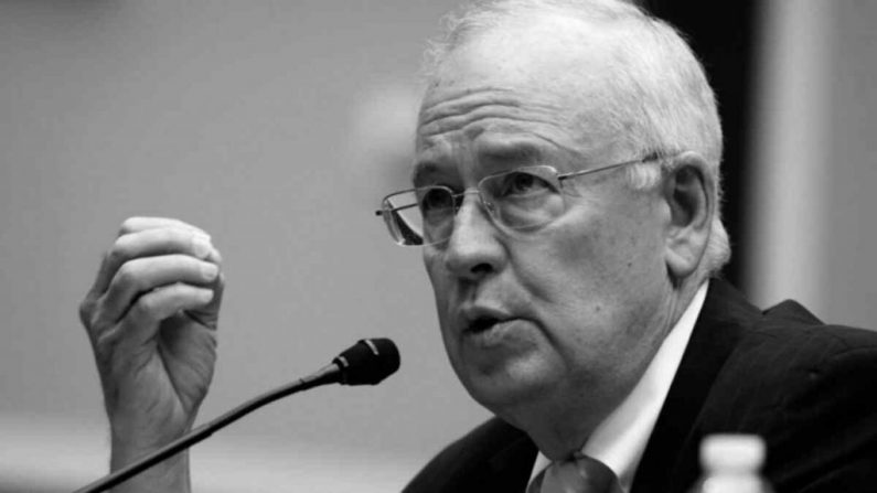 L'ancien avocat indépendant Ken Starr en ce 8 mai 2014, photo d'archives (Win McNamee/Getty Images)