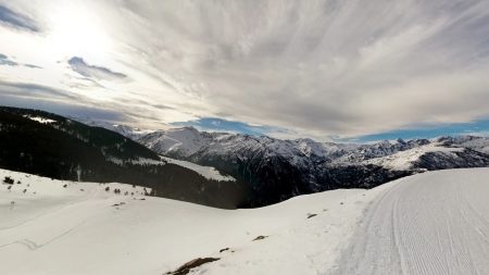 Un nuage lenticulaire aux formes de soucoupe volante observé en Ariège